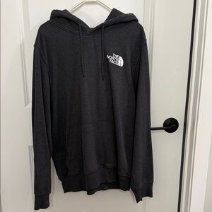 The North Face Black Men's Pullover Hoodie Sweatshirt